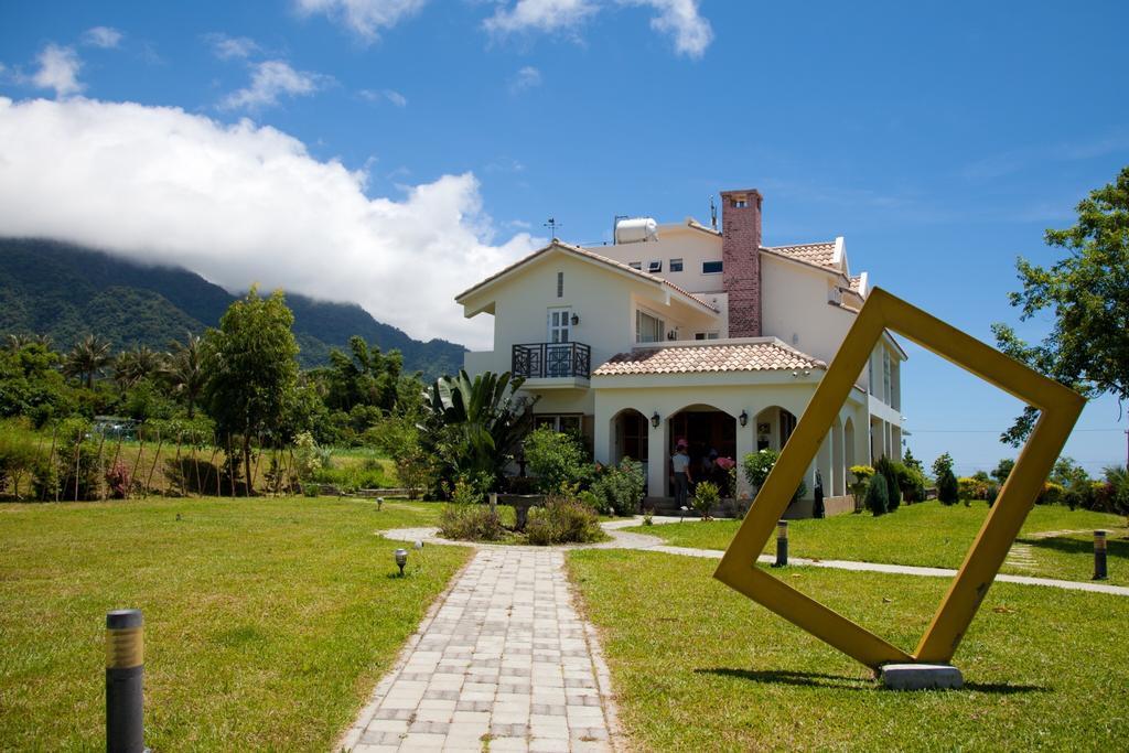 Coastline Azure B&B Donghe Exterior foto